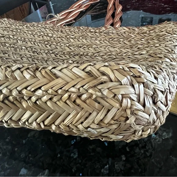NWT Sun & Sand Natural Fiber Straw Woven Beach Tote Bag Pristine Quiet Luxury - Picture 7 of 9
